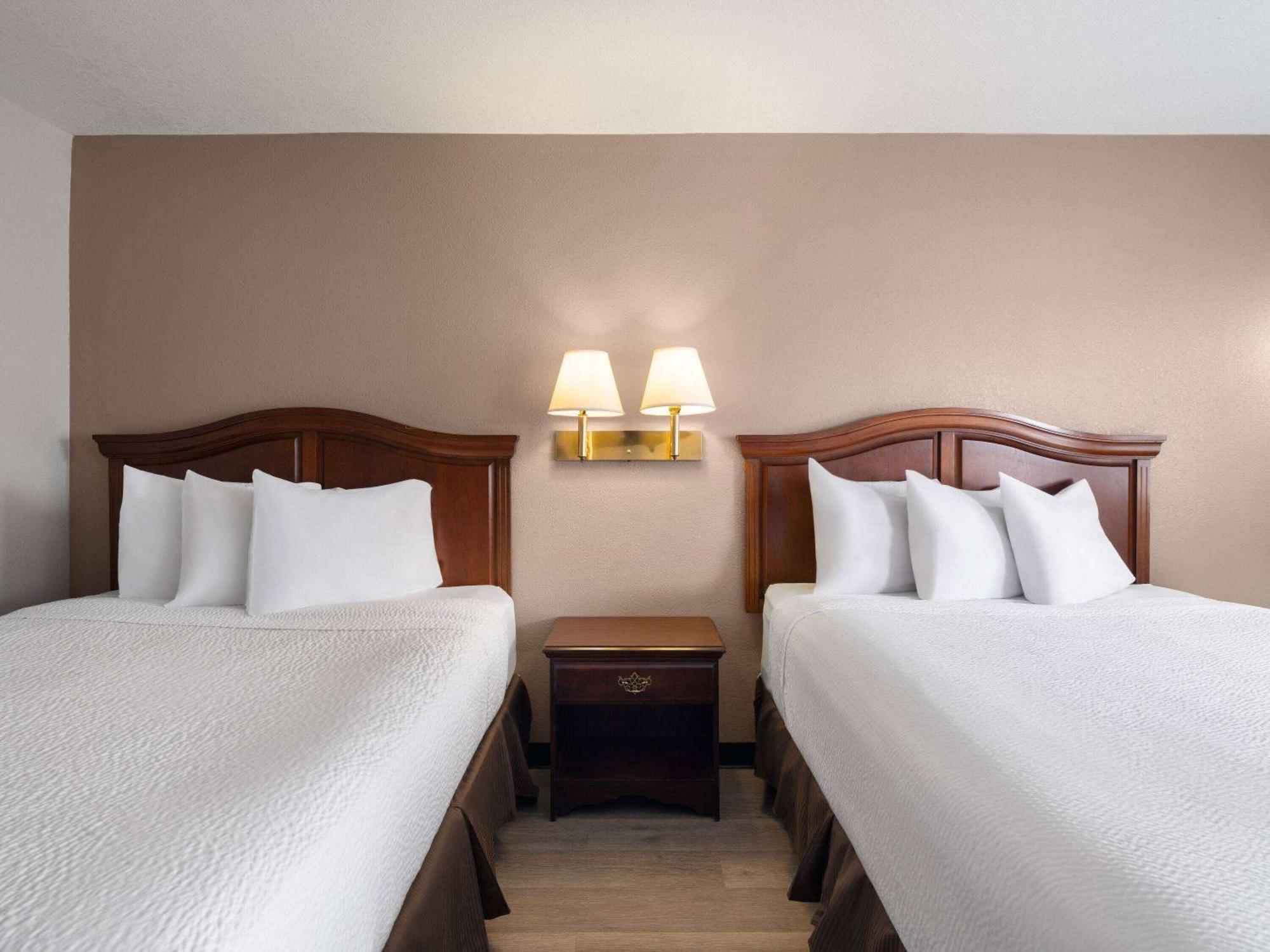 Travelodge By Wyndham Tucson Az Cortaro Экстерьер фото