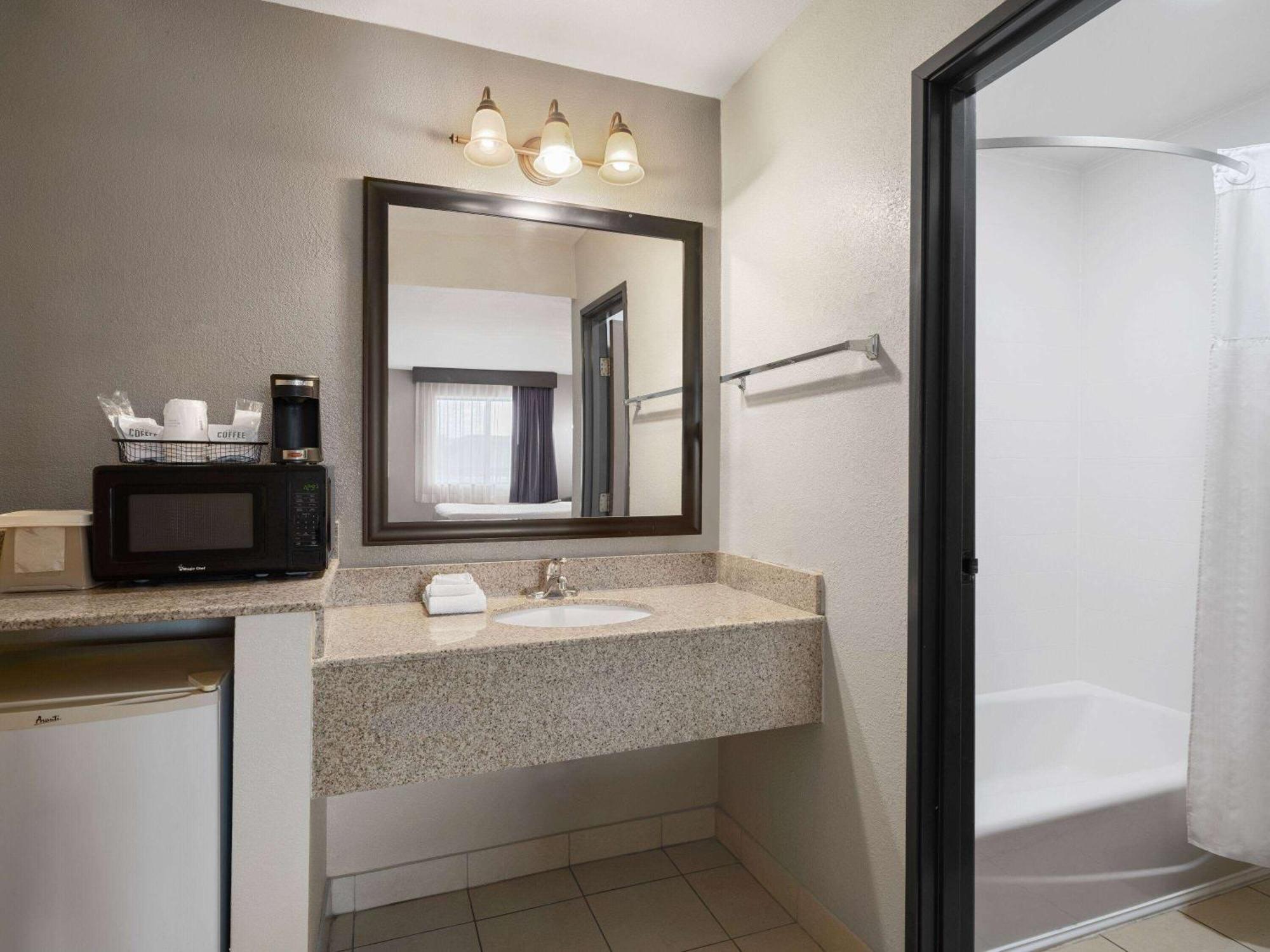 Travelodge By Wyndham Tucson Az Cortaro Экстерьер фото