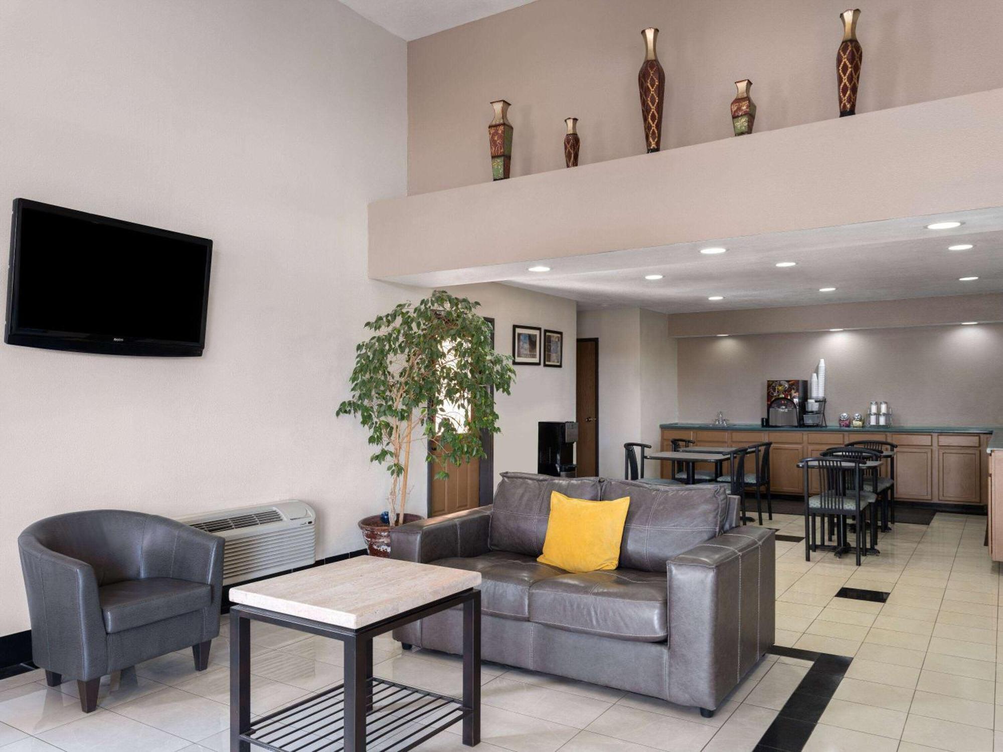 Travelodge By Wyndham Tucson Az Cortaro Экстерьер фото